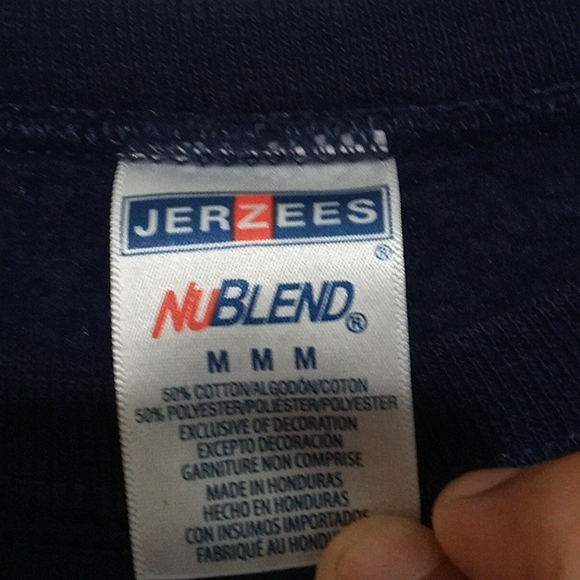 Chritsmas Sweatshirt - Picture 5 of 7